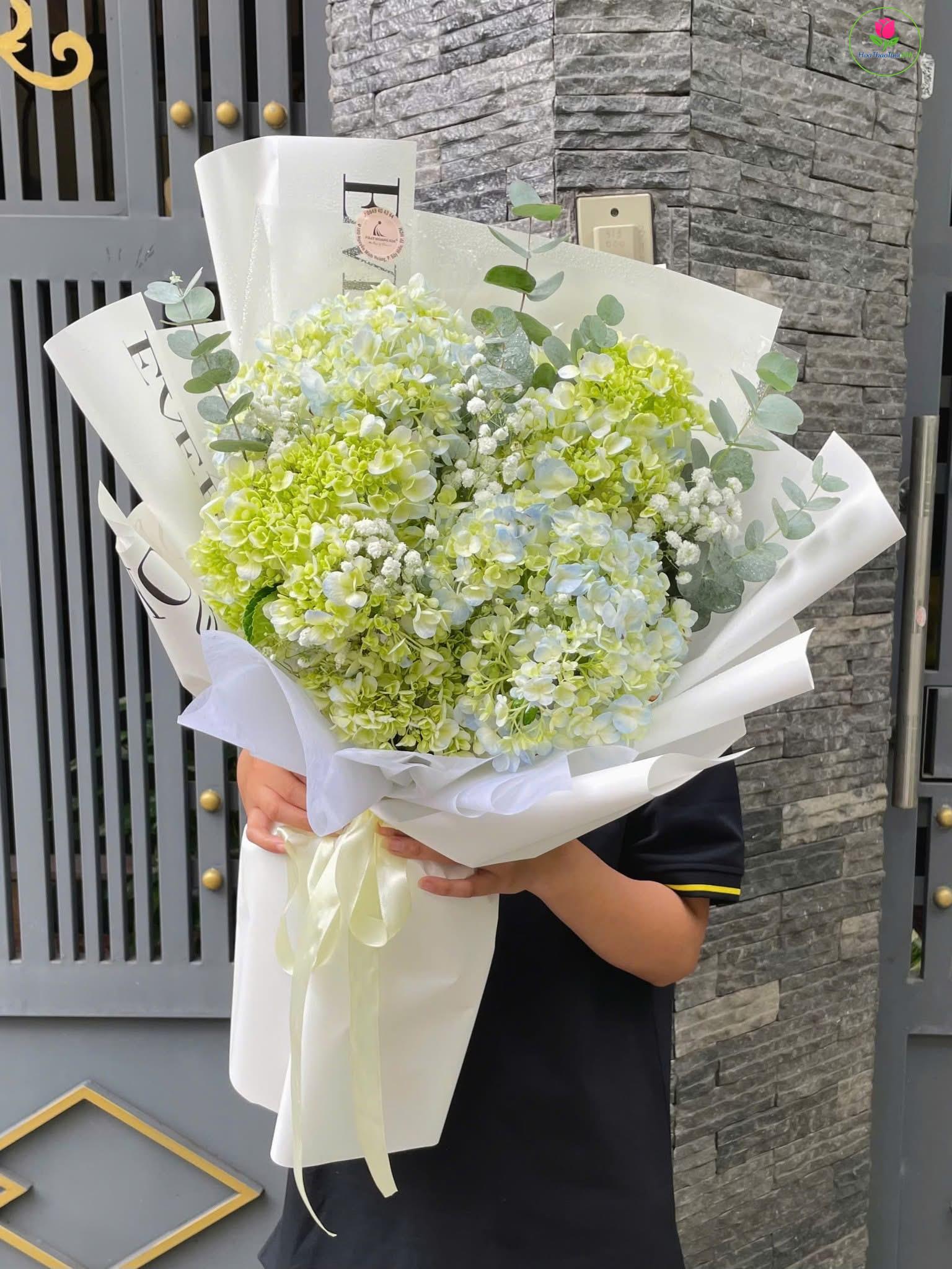 BÓ HOA CẨM TÚ CẦU XANH