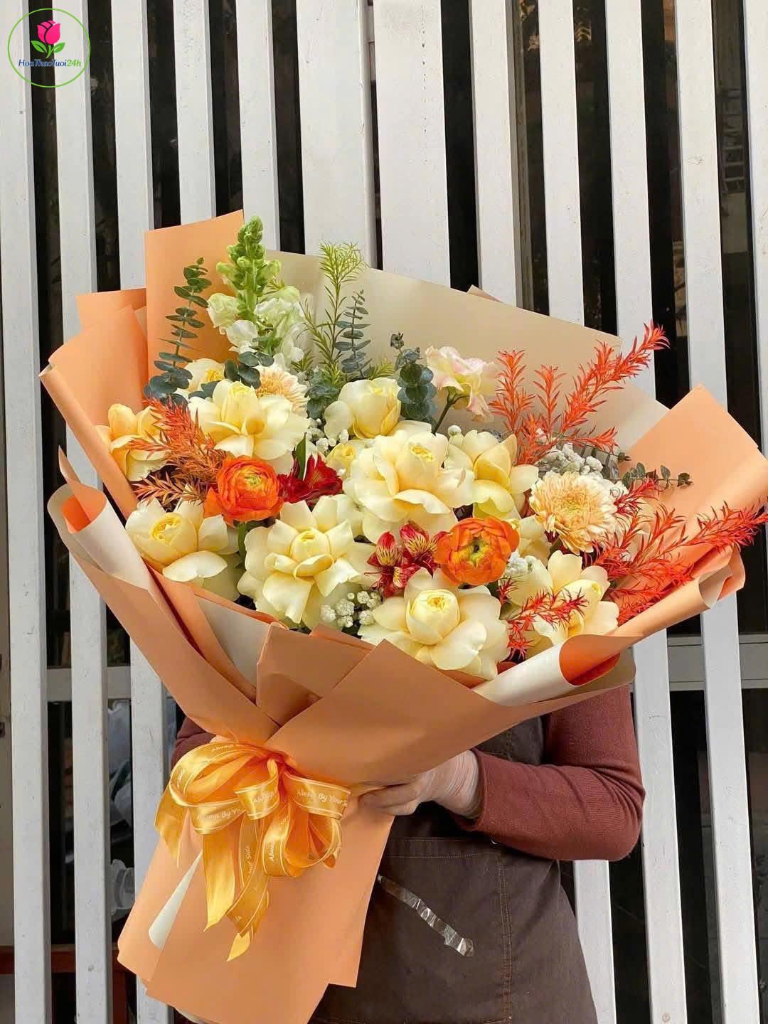 ÁNH VÀNG RỰC RỠ